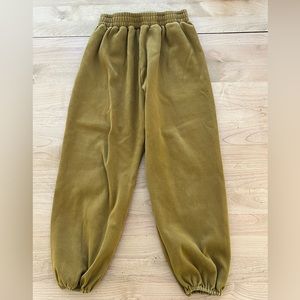 Kara Thoms Joggers Size M